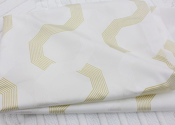 Nhà máy bán buôn 100 Polyester nệm Quilting vải in vải nệm vải