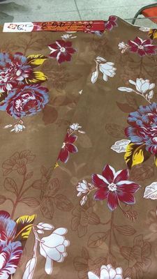 Vải chần bông Polyester chống thấm nước 70gsm với bột màu in