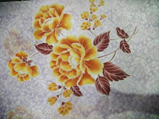Nền trắng Poly Tricot 85gsm Nệm Quilting Vải Chống nhăn