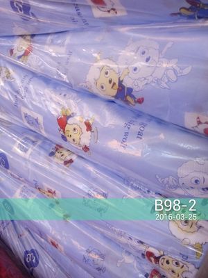 Vải dệt thoi chống nhăn 40gsm có in hoa