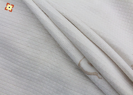 Off White dệt kim Jacquard Nệm Quilting Vải Pongee Loại dệt tại chỗ
